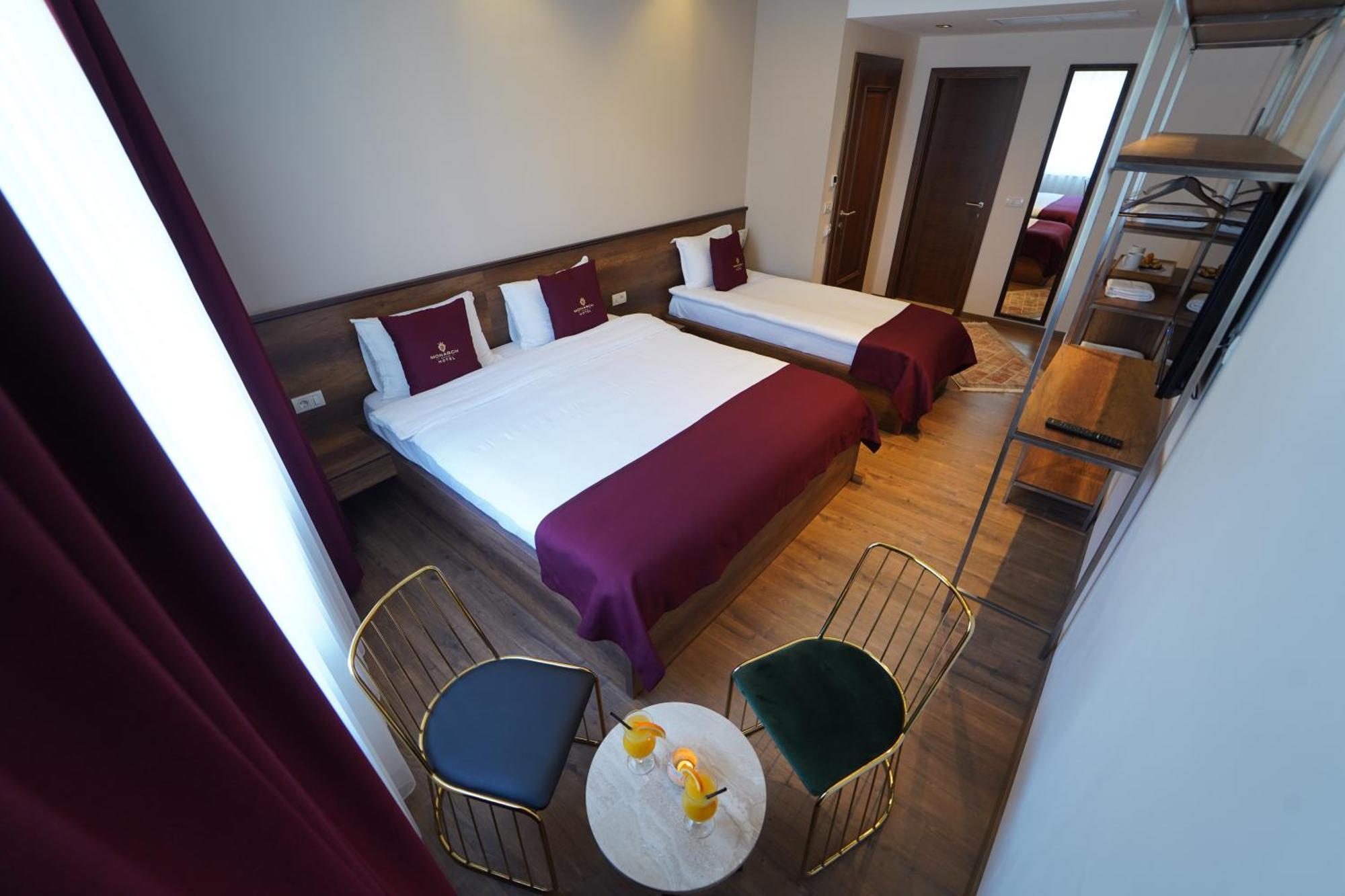 Monarch Hotel بريزرن المظهر الخارجي الصورة