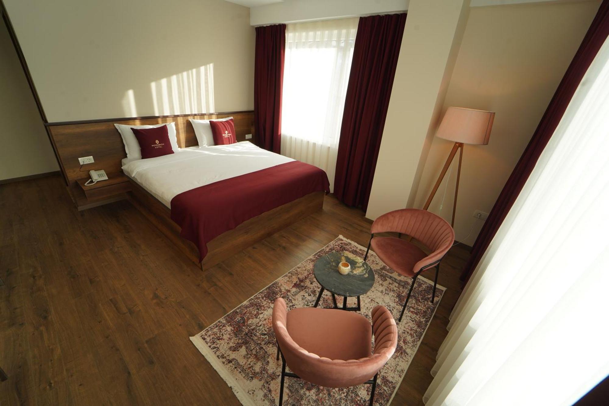 Monarch Hotel بريزرن المظهر الخارجي الصورة