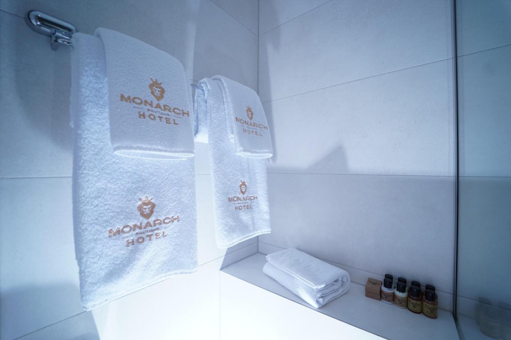 Monarch Hotel بريزرن المظهر الخارجي الصورة