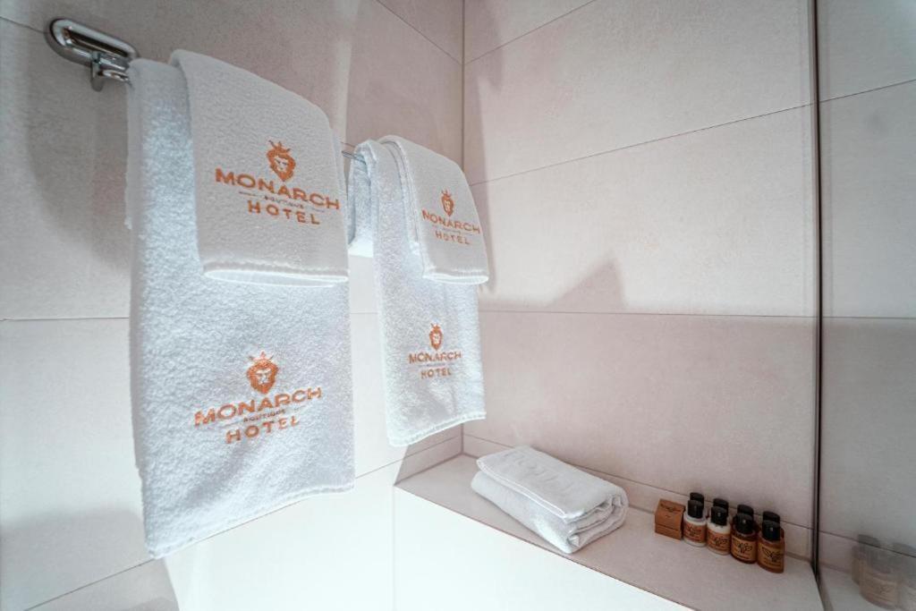 Monarch Hotel بريزرن المظهر الخارجي الصورة